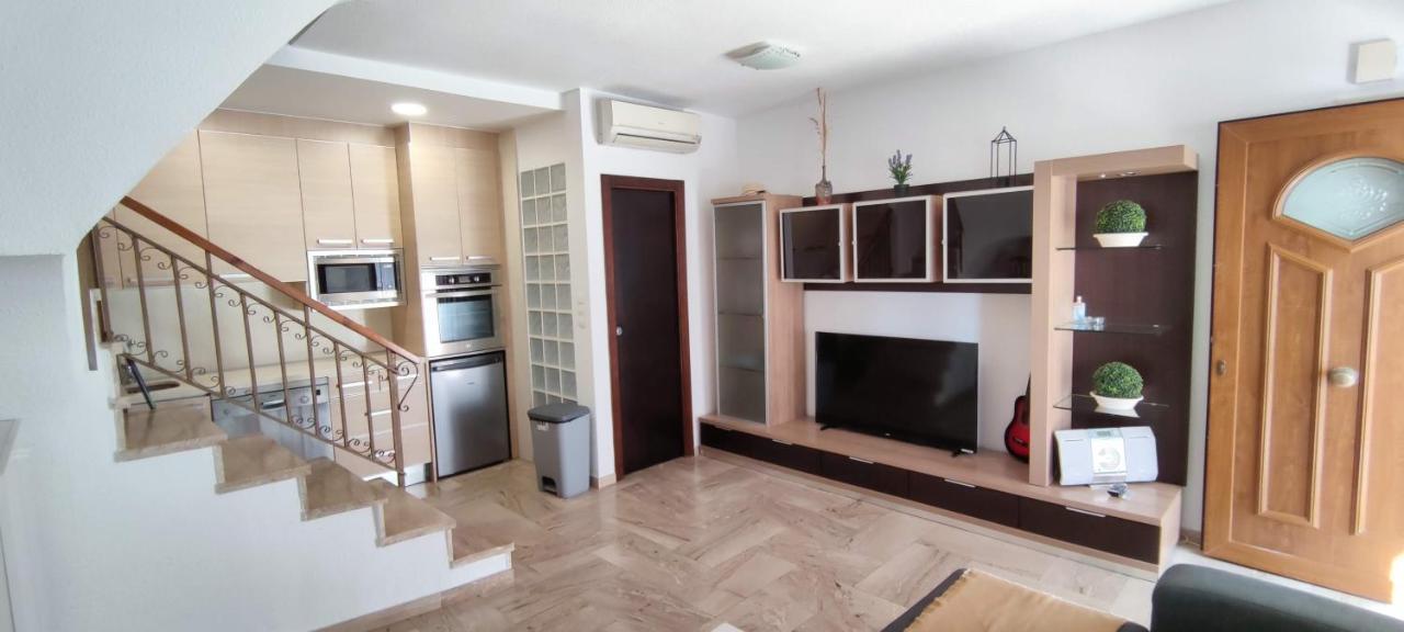Beach Breeze Townhouse By The Beach Санта Пола Екстериор снимка
