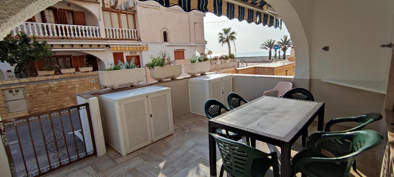 Beach Breeze Townhouse By The Beach Санта Пола Екстериор снимка