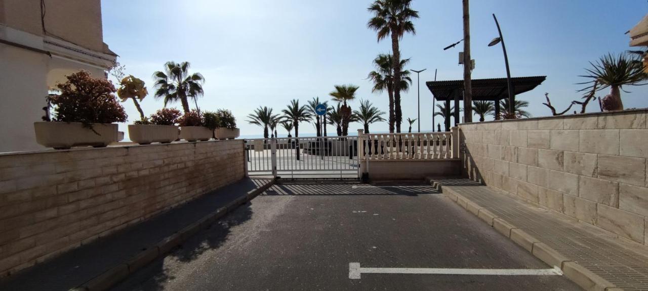 Beach Breeze Townhouse By The Beach Санта Пола Екстериор снимка