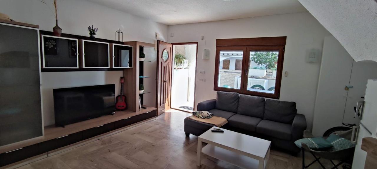 Beach Breeze Townhouse By The Beach Санта Пола Екстериор снимка