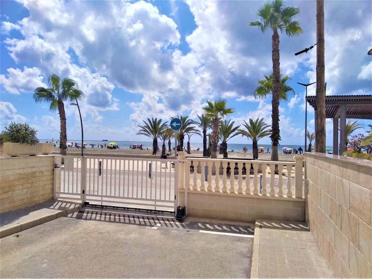 Beach Breeze Townhouse By The Beach Санта Пола Екстериор снимка